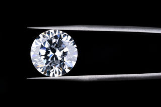 De Beers Shuts Down Lightbox: The Natural Diamond is Back.