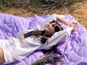 Як правильно спати, щоб бути здоровим? Обираємо позу та подушку