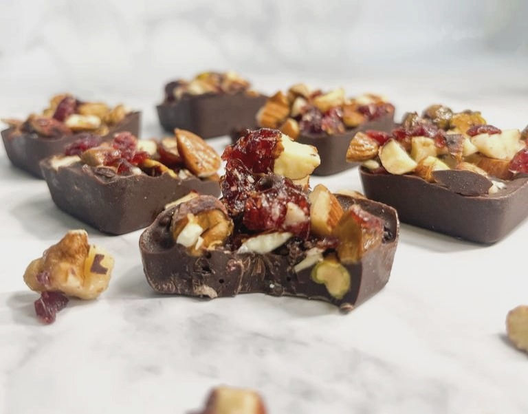 Miniatura: PISTACHIO CUBES BOX (x12)