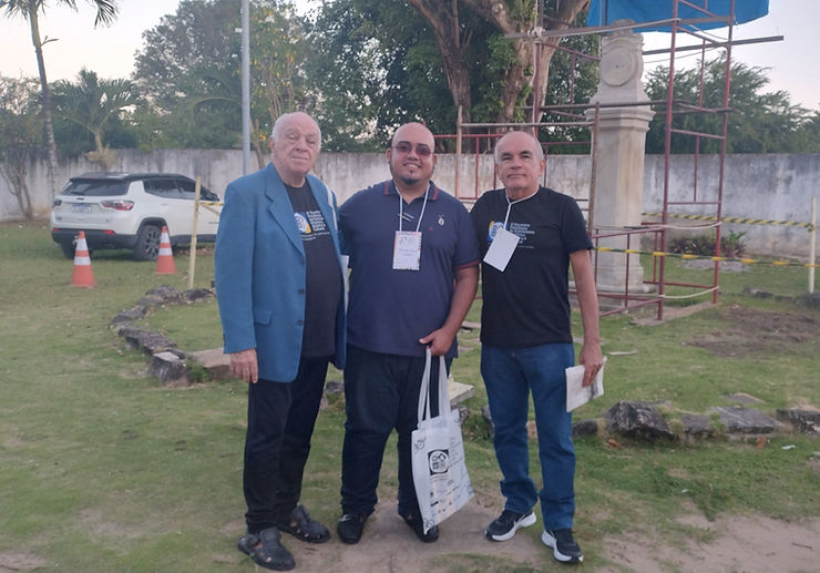 Carlos, o relógio de sol, Edvaldo e eu - TB