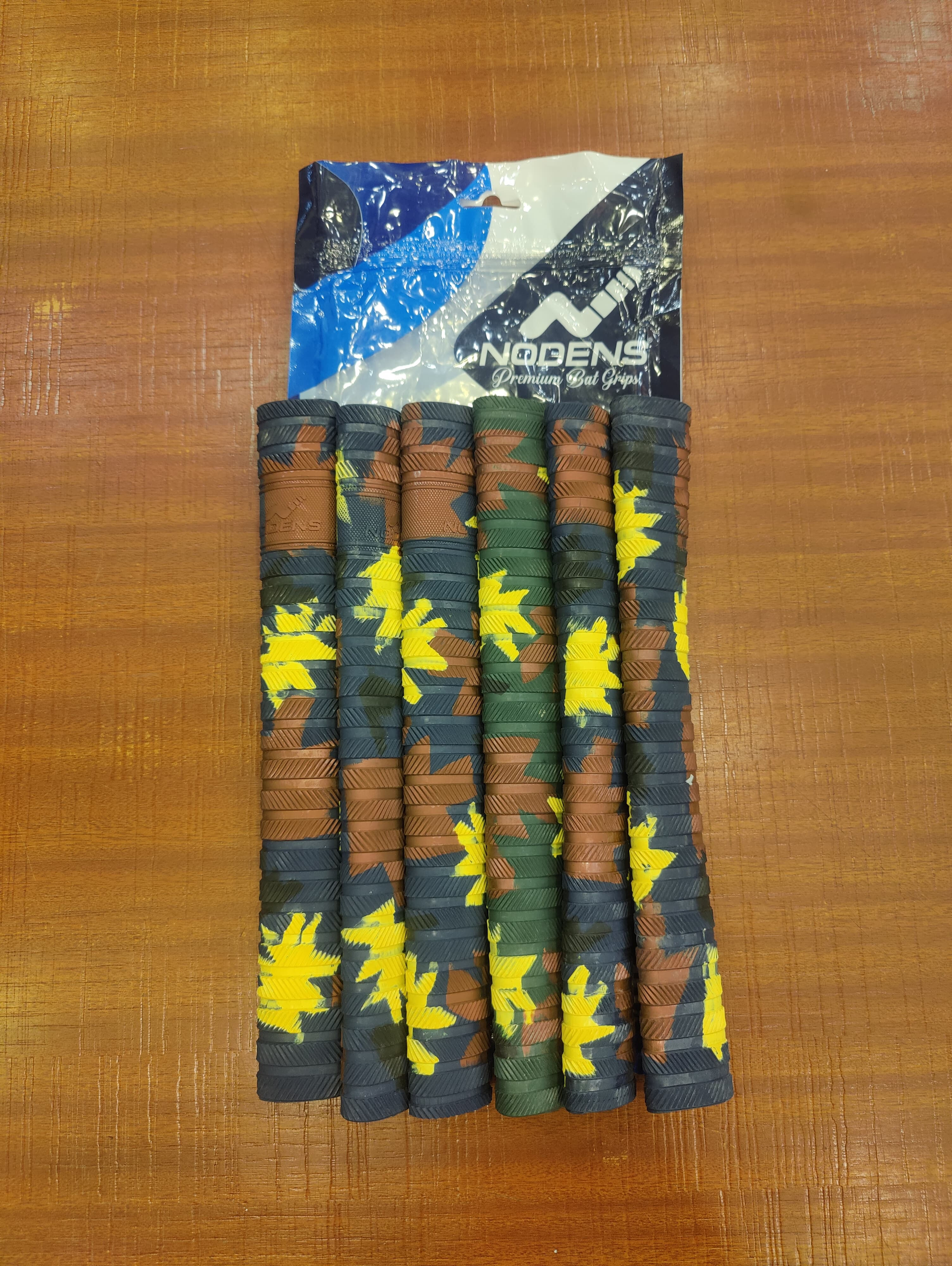 CRICKET BAT GRIP CAMO (6 PIECE SET )