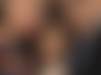 La Historia de Elvia (en español and English)