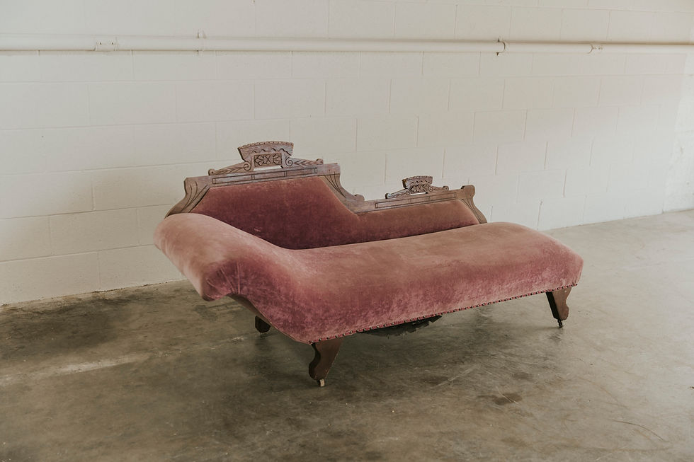 Thumbnail: Ornate pink velvet fainting couch