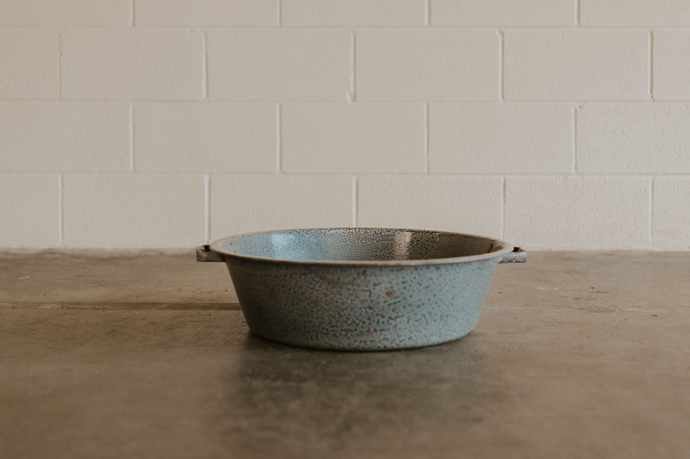 Thumbnail: Metal bowl