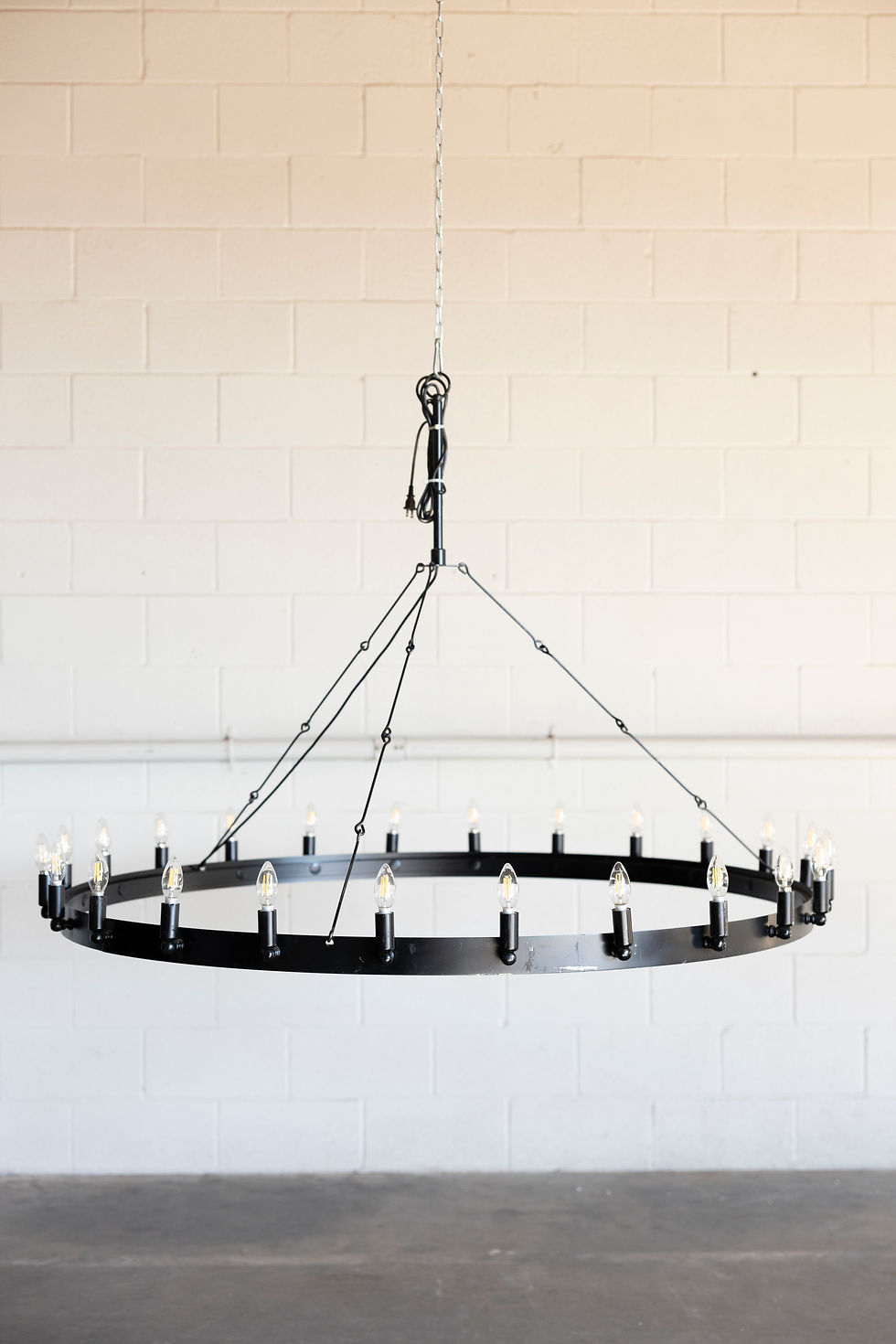 Thumbnail: Dark metal ring chandelier frame