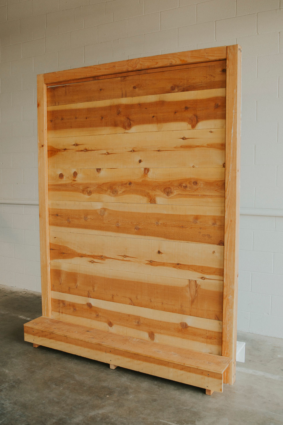 Thumbnail: Two-sided wooden wall