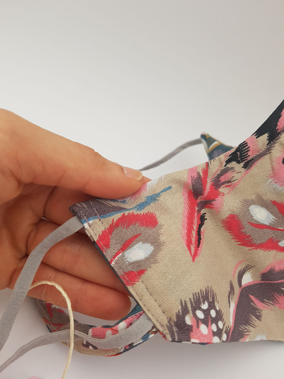 Thumbnail: Reversible face mask with strap/covering/Australia/filter/with strap 