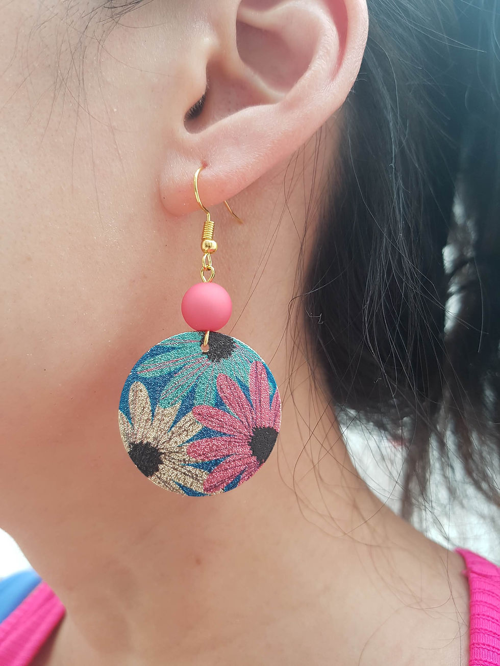 Thumbnail: Daisy Peach Drop Earrings