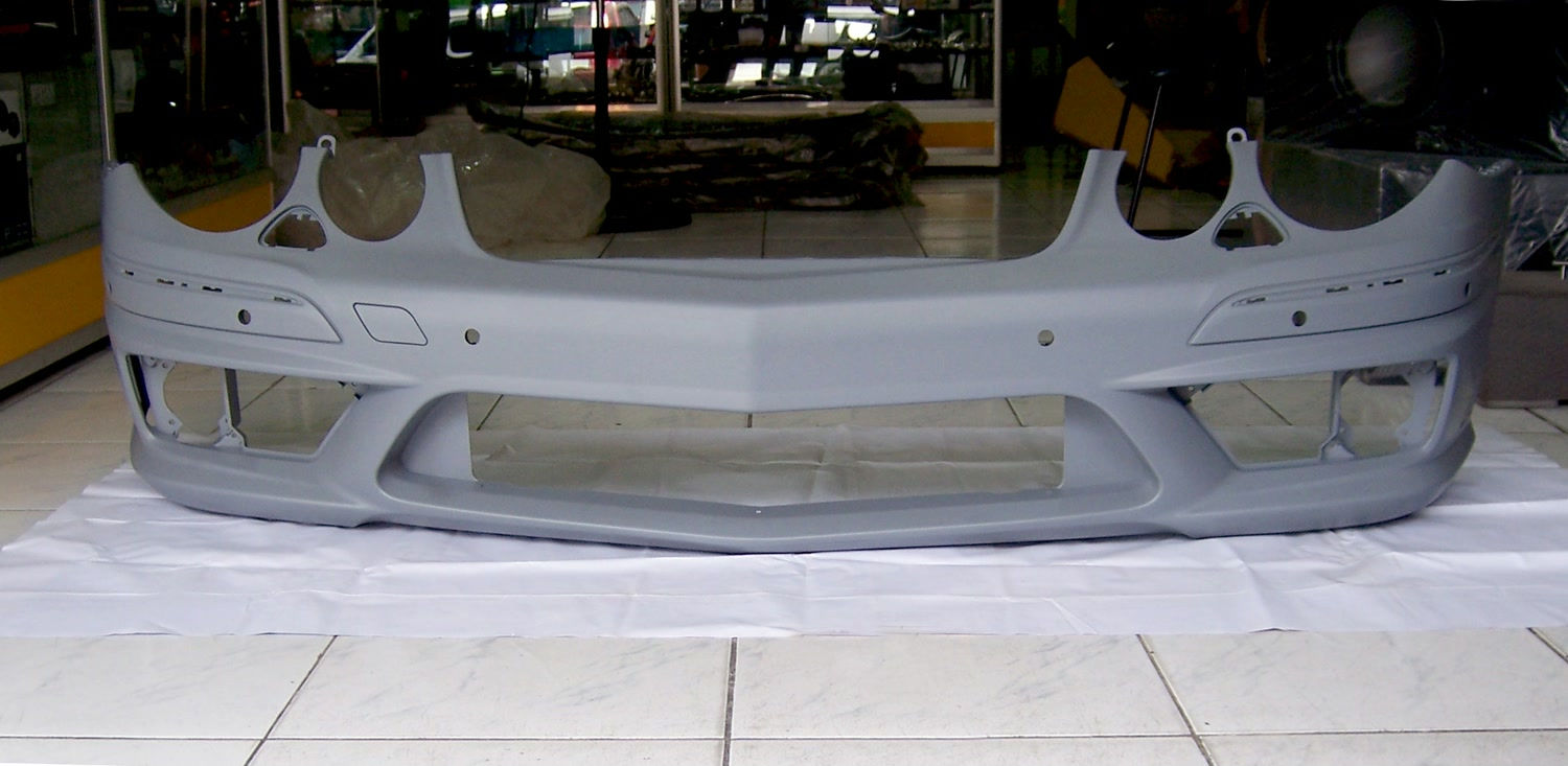 set (mercedes benz W211 2002-2009 E63 - AMG type)