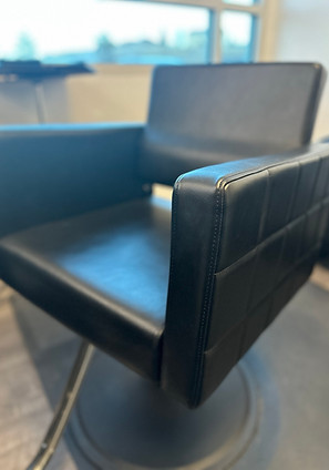 chair.jpeg