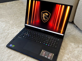 MSI Raider 18HX AI A2XW
