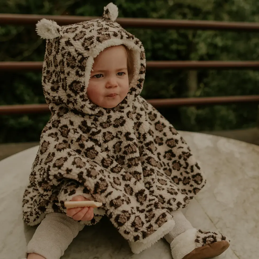Poncho-bébé-teddy-léopard-Rien-que-des-bêtises