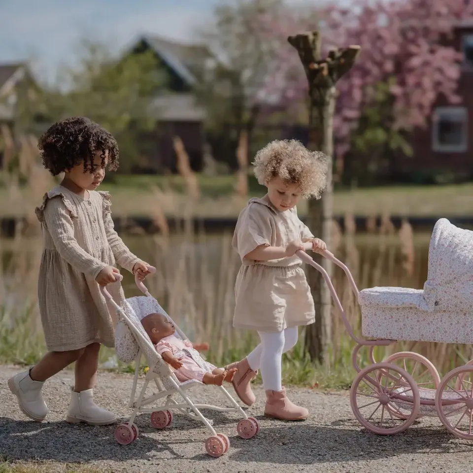 Miniature : Landau-Little-Dutch