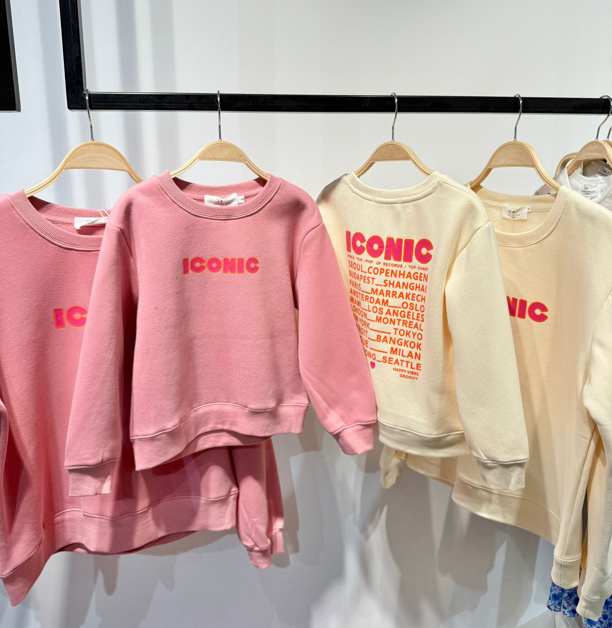 Sweat-Iconic-rose