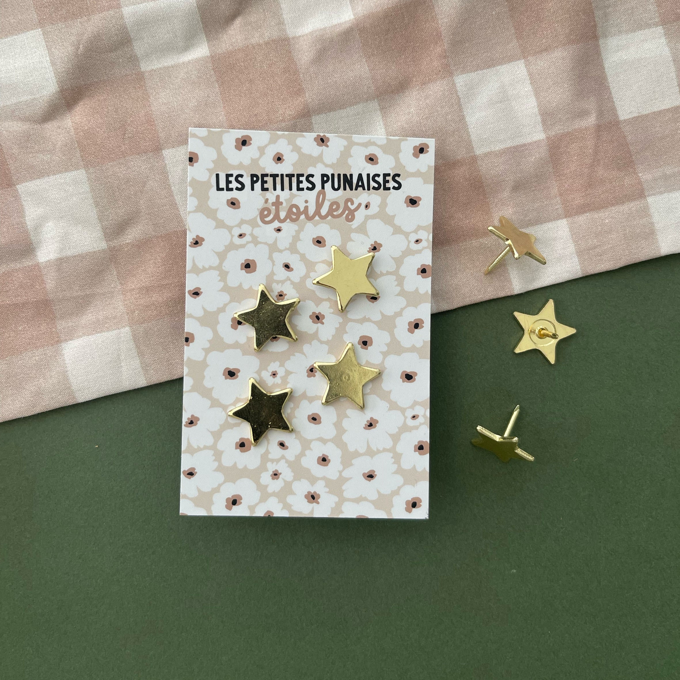 Punaises-étoiles-Les-petites-dates