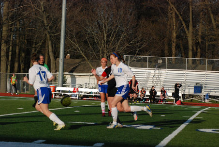 Offense hits Stride as the Trojans Sink Ships