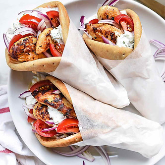 Chicken-Gyros-with-Tzatziki-Sauce-foodie
