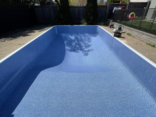 The Best Time of Year to Repair or Replace Your Pool Liner in Mississauga