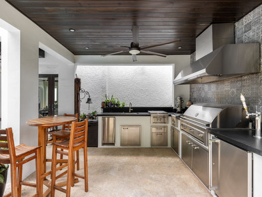 The Pros and Cons of Building a Custom Home in Collingwood: What You Need to Know
