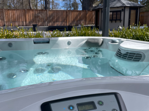 Winter Hot Tub Care: Keep Your Spa Running Smoothly in Cold Weather