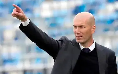 Le public attend la nouvelle ère Zidane comme le départ de Macron. Une bouffée d'oxygène est vital pour relancer les Bleus et la France. Et si Grizou revenait avec Zizou ?