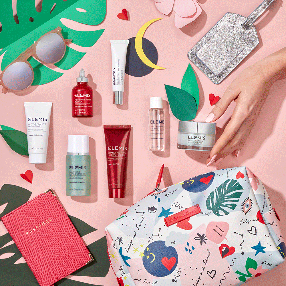 Shot 10_LuxuryTravellersSocialHands_Women_FINAL.gif