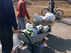 Збираємо, сортуємо і допомагаємо довкіллю!