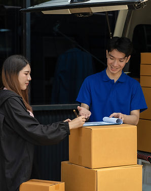 female-customer-hand-receiving-a-cardboard-boxes-p-2024-12-19-19-56-52-utc.jpg