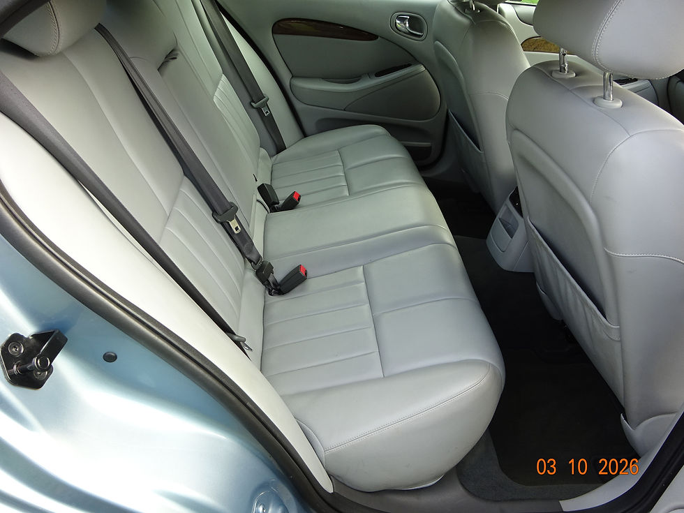2002 Jaguar S type (6)