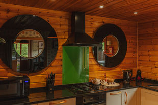 Kitchen at Frida log cabin, Whinstone View