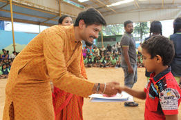 Encouraging kids at Parikrma Foundation, Bengaluru.jpg