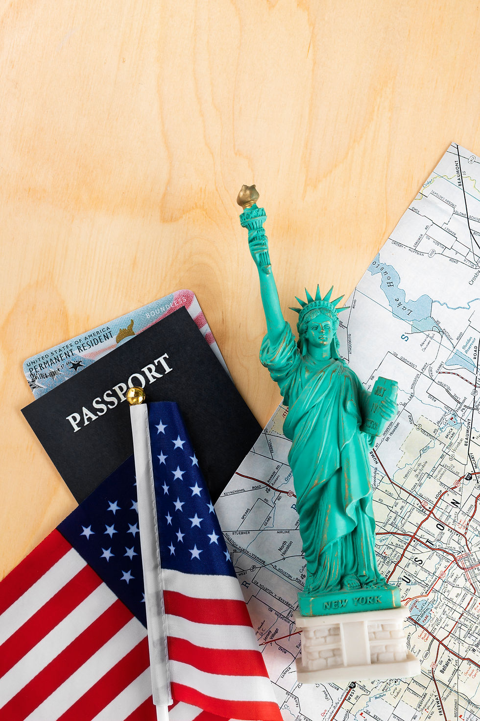 Navigating Travel to the U.S.: What to Do When Your Passport Expires but Your Visa Remains Valid.