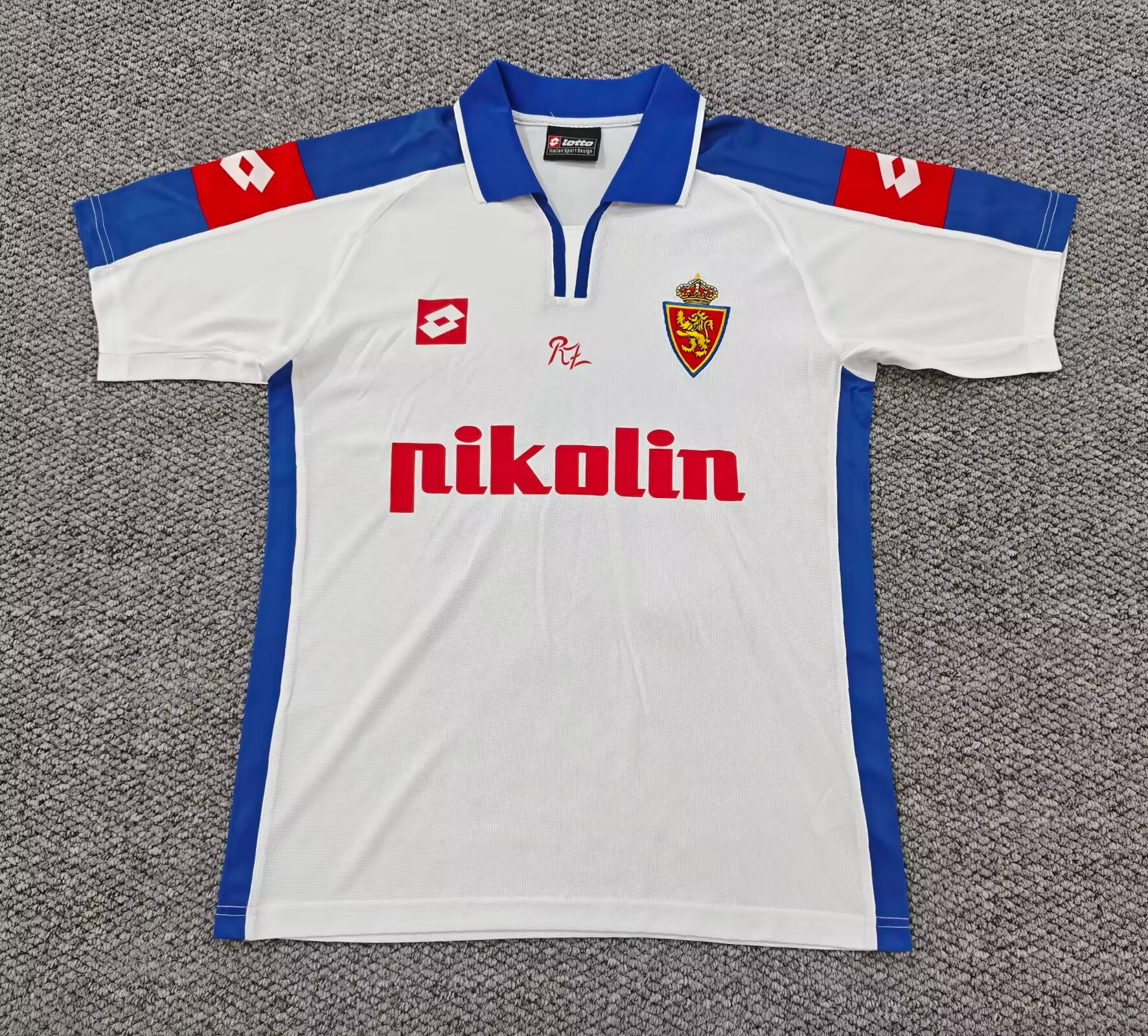 1ºEquipación retro Real Zaragoza 2004