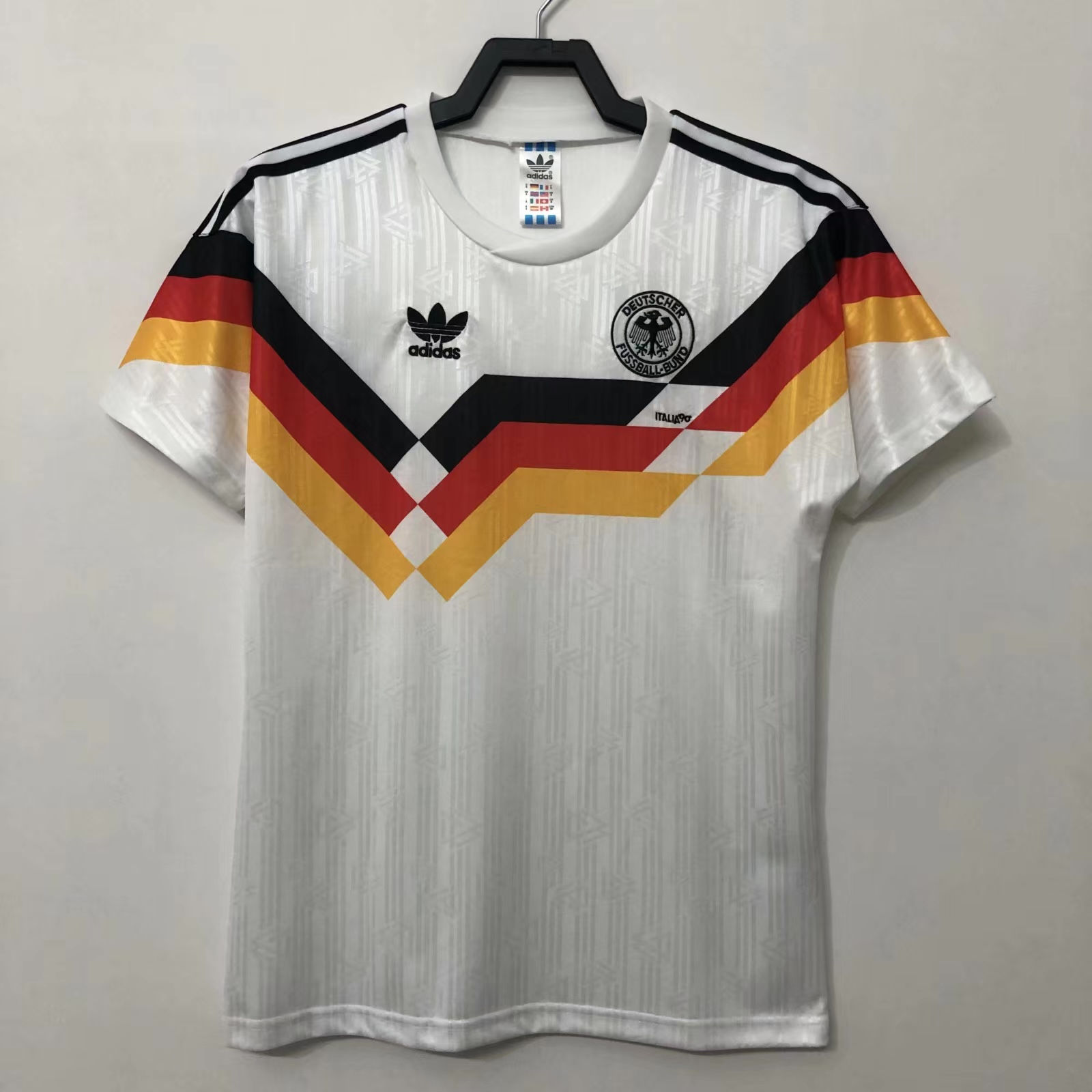 1ºEquipación retro Alemania 1990