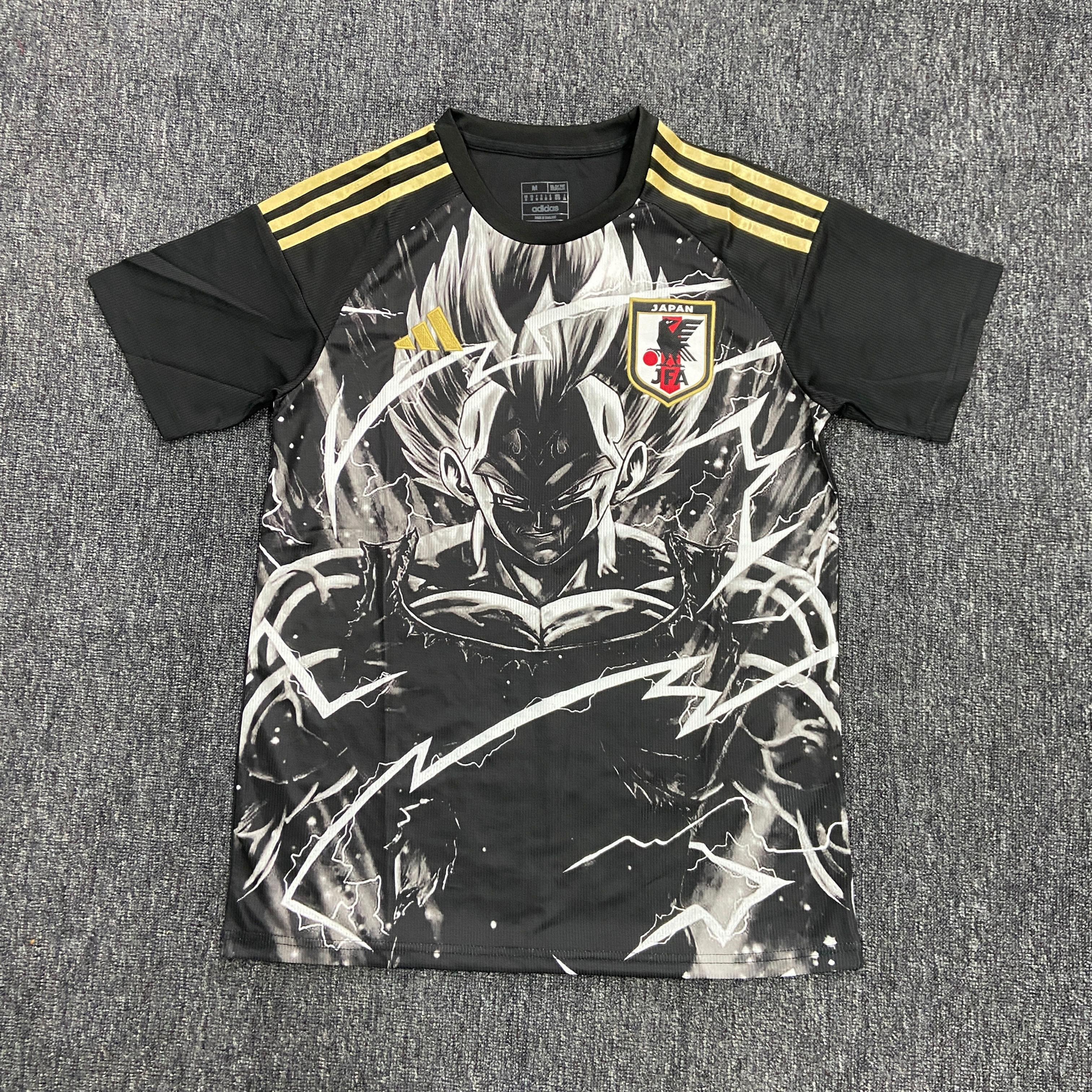 Camiseta especial Japón Dragon Ball vegeta
