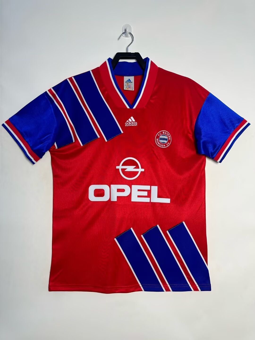 1ºEquipación retro Bayern Munich 1993
