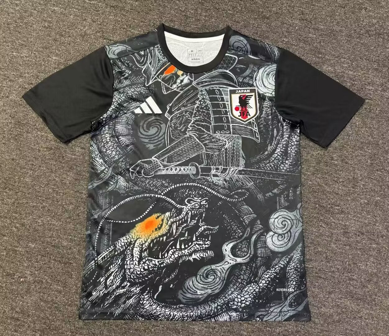 Equipación especial Japón