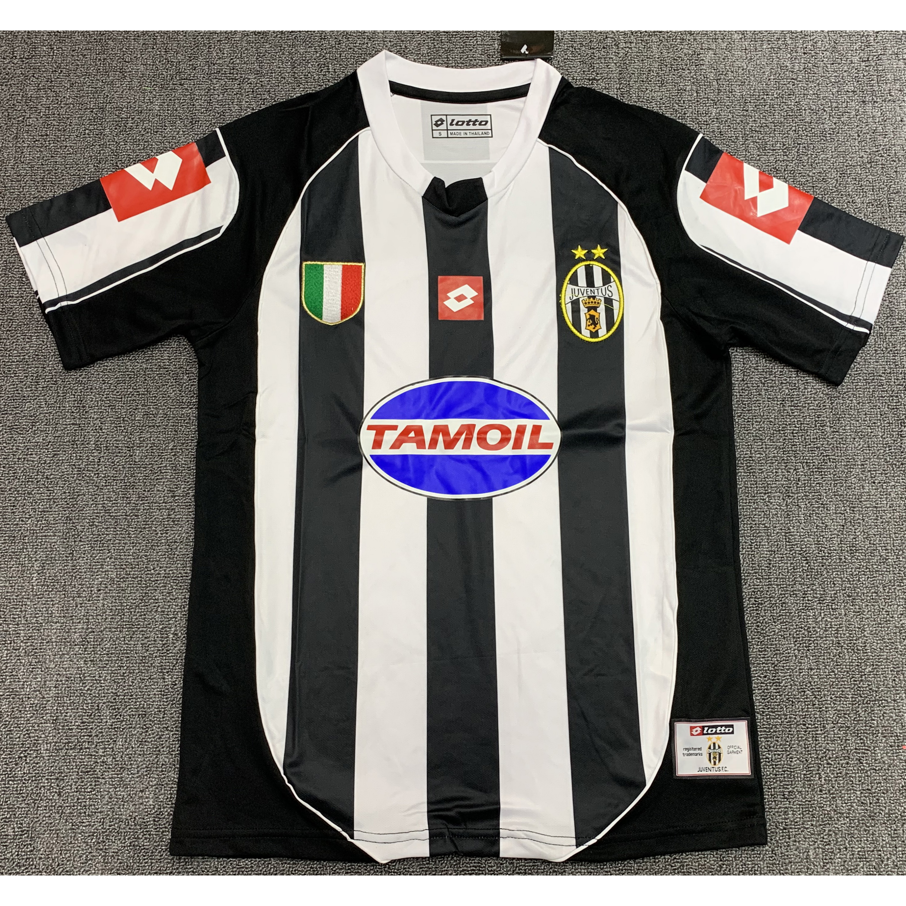 1ºEquipación retro Juventus 2002