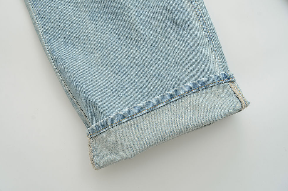 Thumbnail: LOW-RISE WIDE-LEG JEANS