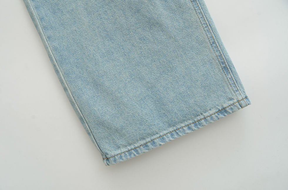 Thumbnail: LOW-RISE WIDE-LEG JEANS