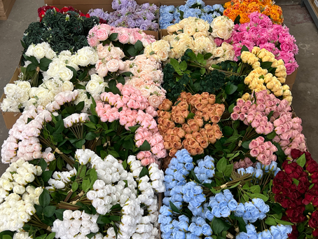 What artificial flowers are popular on Valentine's Day