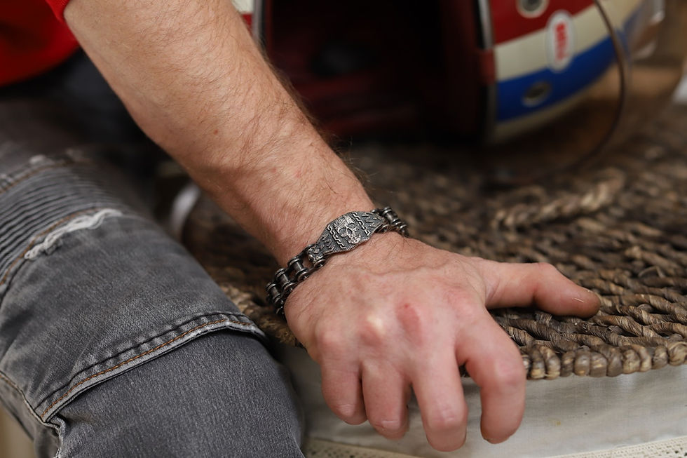 Thumbnail: Skulls Motorcycle Chain bracelet - Oxidized silver