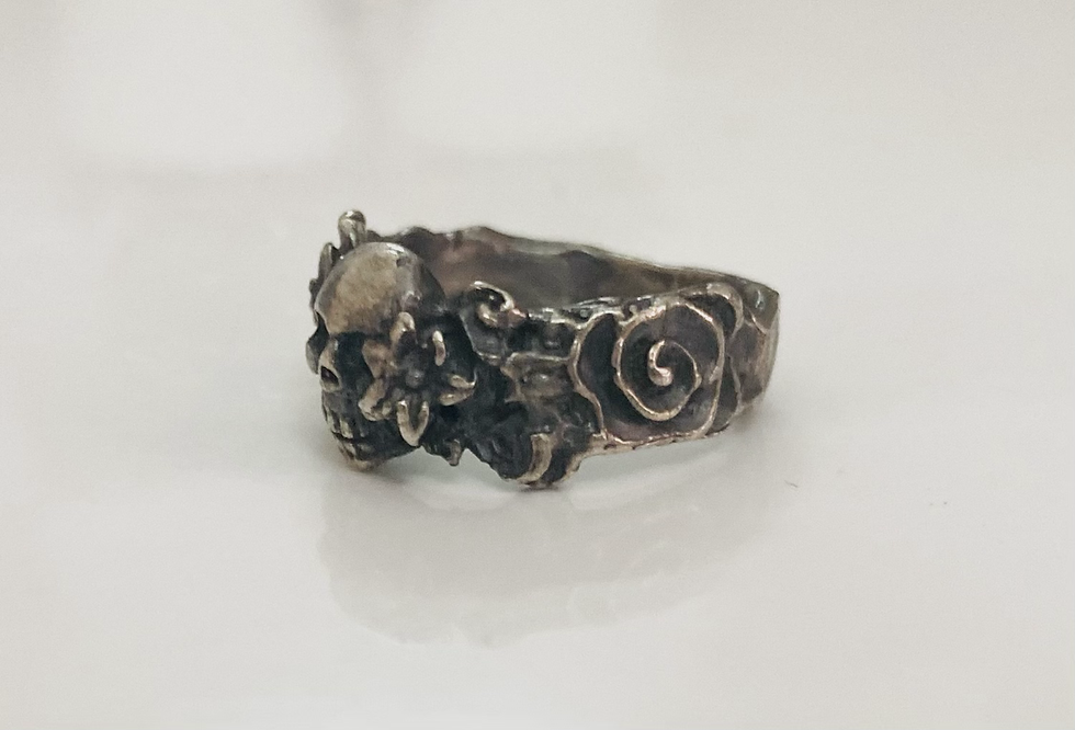 Thumbnail: Skull & Flowers Women Ring - Oxidized 925 sterling silver