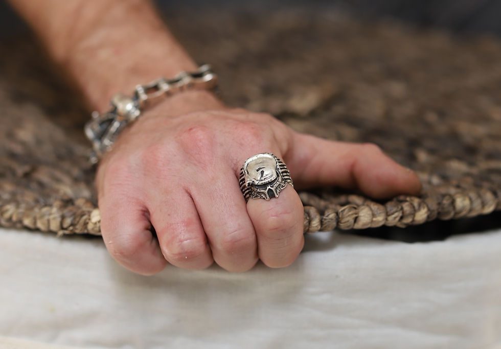 Thumbnail: Glutton Ring - Oxidized 925 sterling silver - Handmade Movie figure Inspired