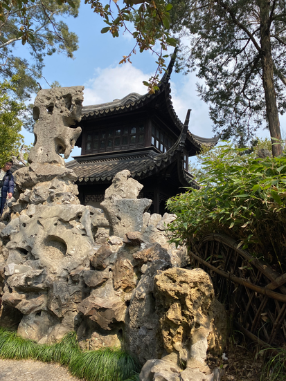 Lion Forest Garden - Stone art