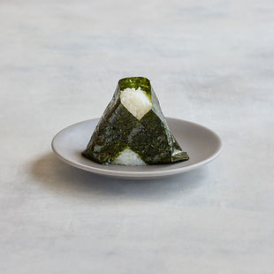 menu_昔ながらの塩むすび①.jpg
