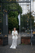 Braut kommt zum First Look