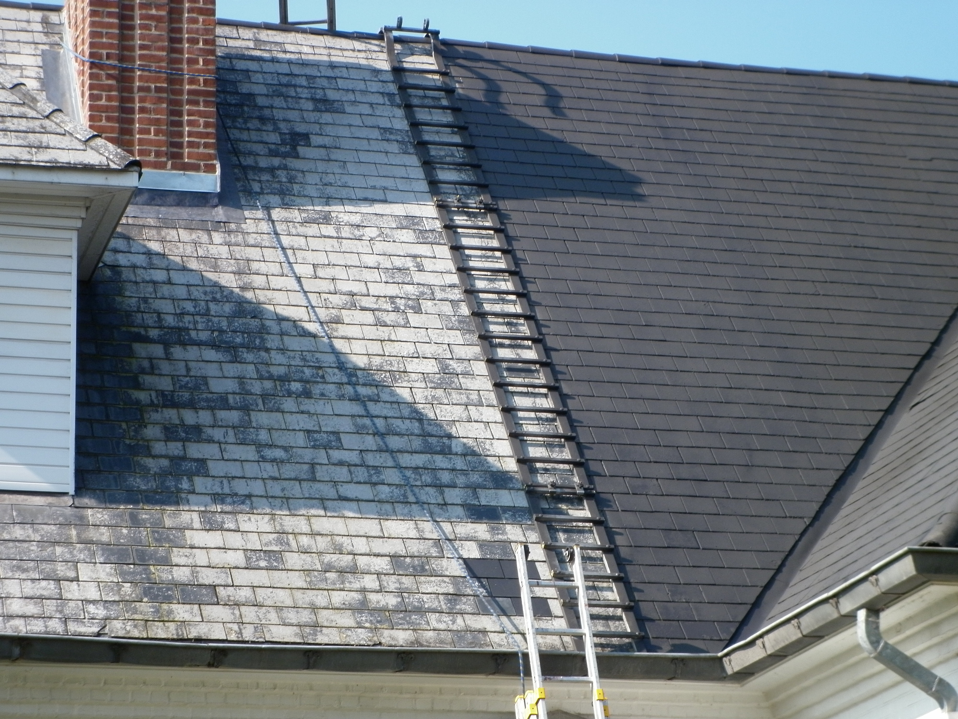 toiture cazeaux peinture sur ardoise eternit