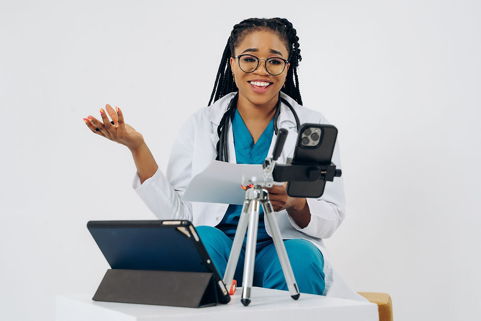 Médecin africaine en téléconsultation avec smartphone et stéthoscope - HealthTech Cameroun 2026
