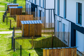 Le Broustey vue plongeante sur les abris de bois